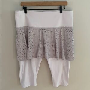 Athleta A Game 2 in 1 Crop Skirt Skort Leggings White XL Tennis Pickleball Golf